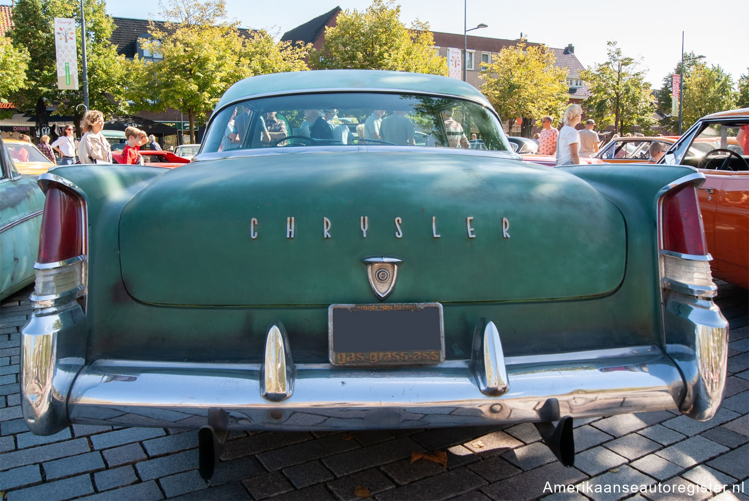 Chrysler New Yorker uit 1956